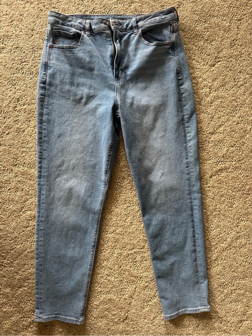 American Eagle Outfitters Women’s High-Rise Light Blue Jeans